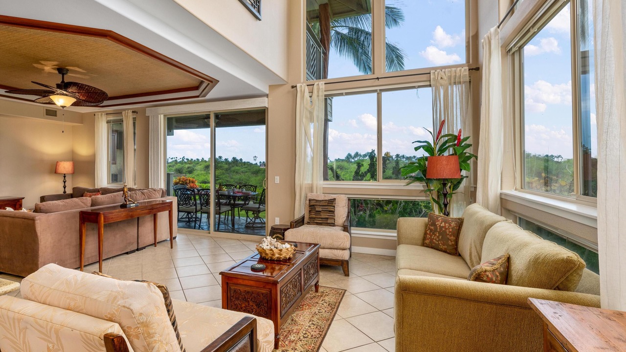 Photo of Livingroom in Kamuela