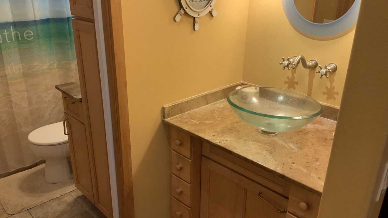 Photo of Bathroom in Maalaea