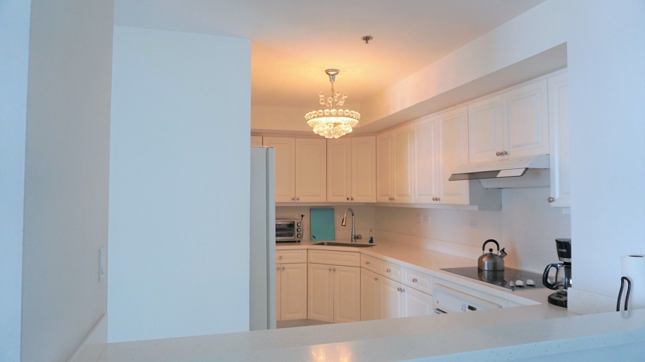 Photo of Kitchen in Waikiki