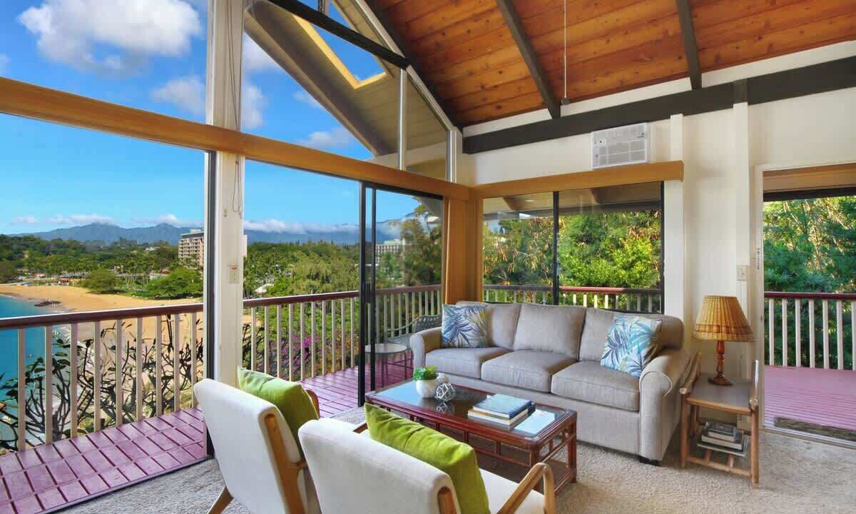 Photo of Livingroom in Lihue