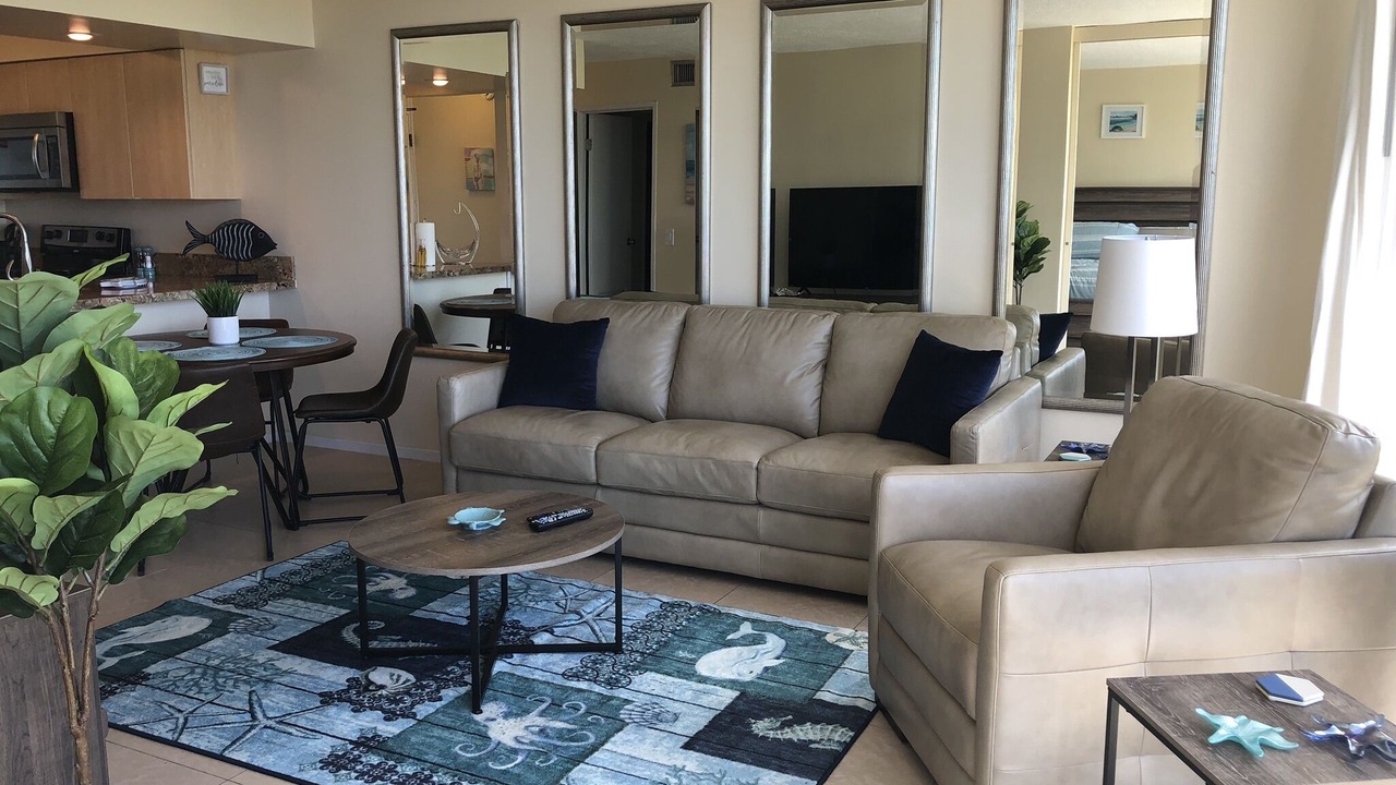Photo of Livingroom in Makaha