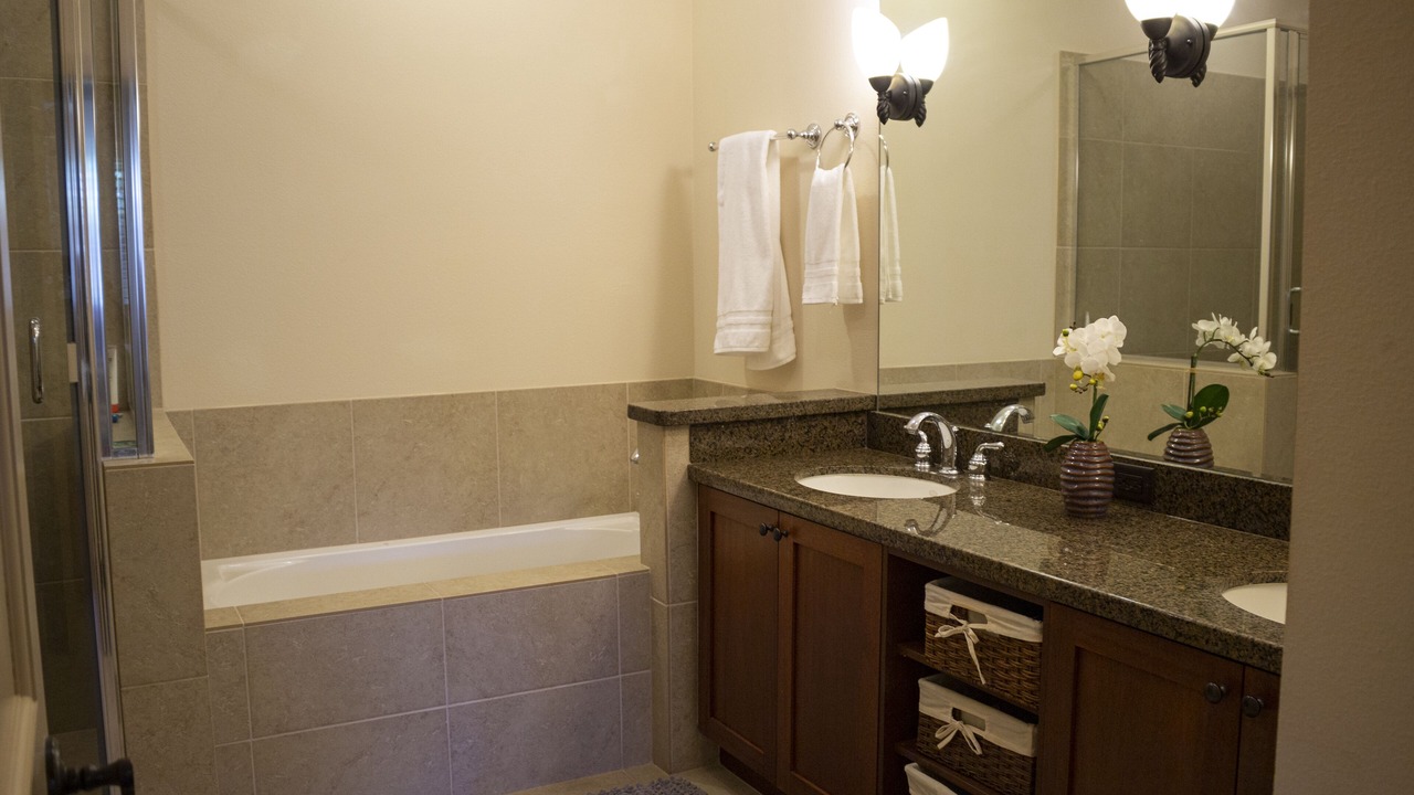 Photo of Bathroom in Waikoloa