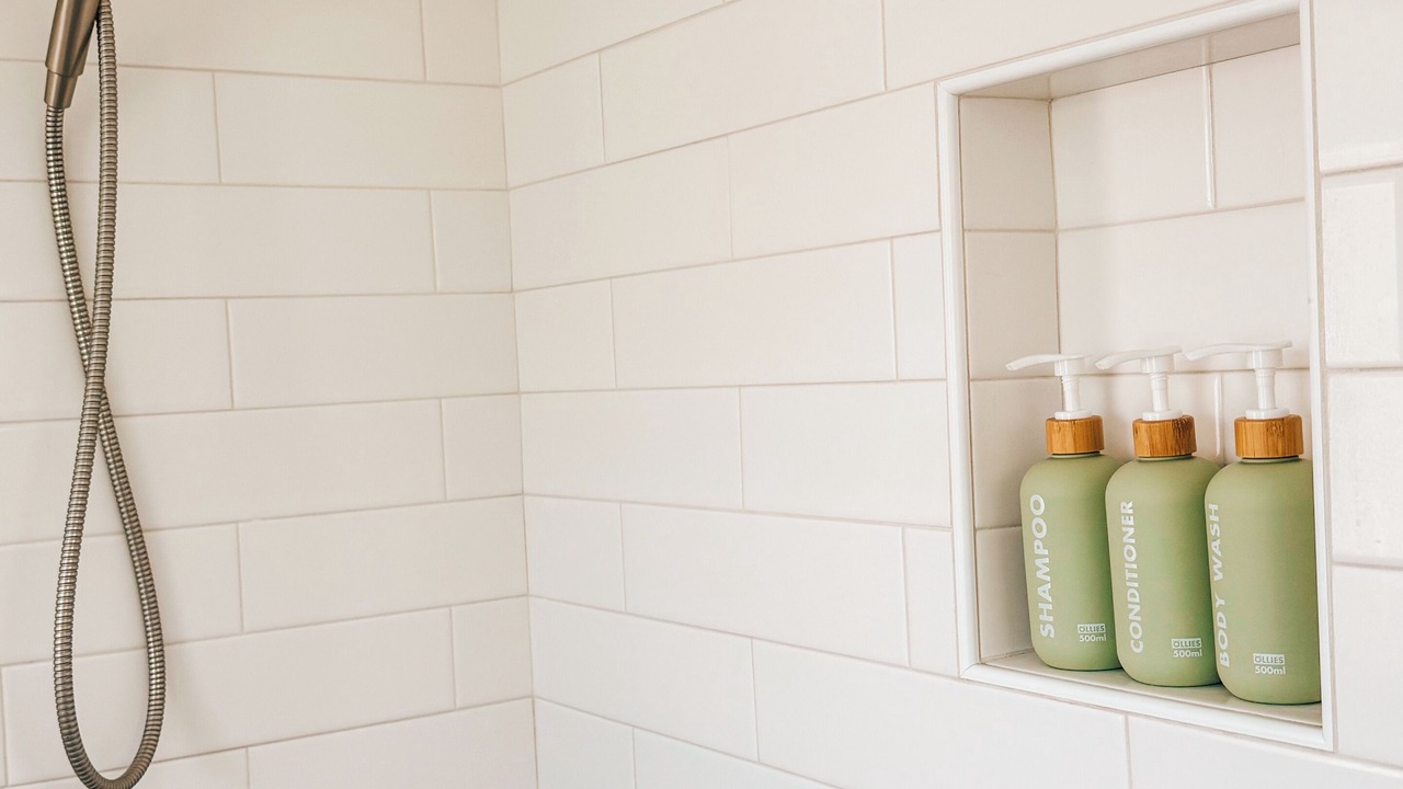 Photo of Bathroom in Wainiha