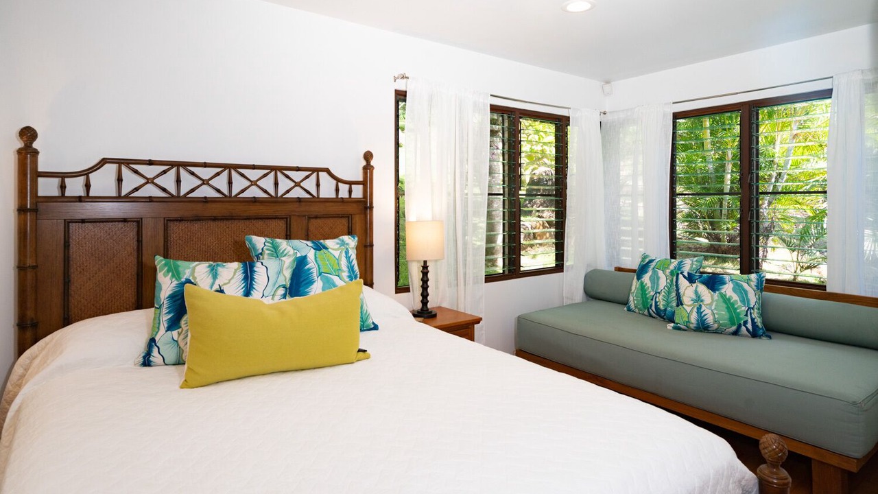 Photo of Bedroom in Lanikai