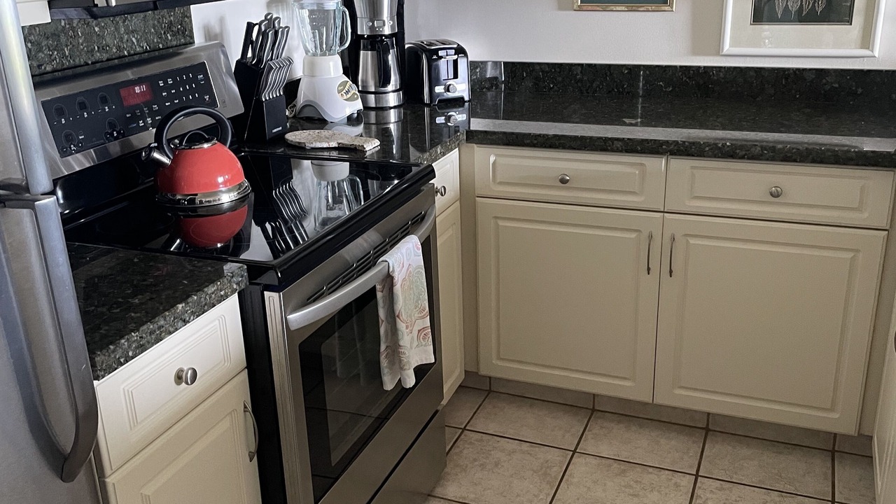 Photo of Kitchen in Kahana