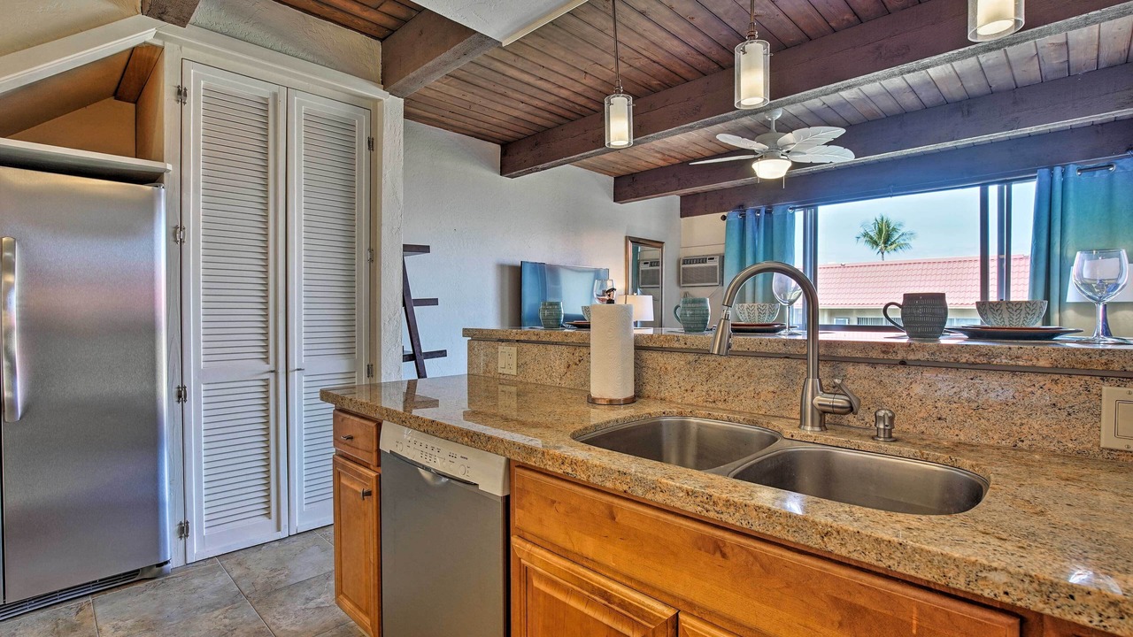 Photo of Kitchen in Historic Kailua Village