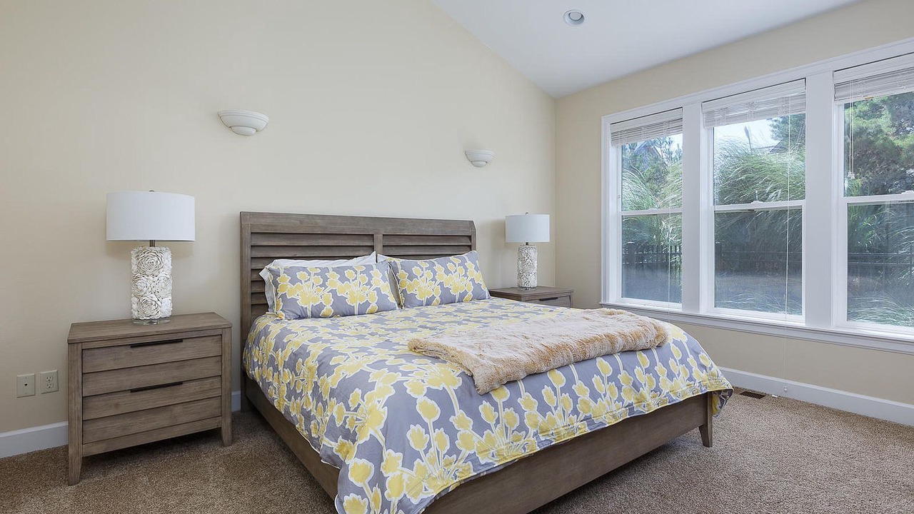 Photo of Bedroom in Shorepine Village