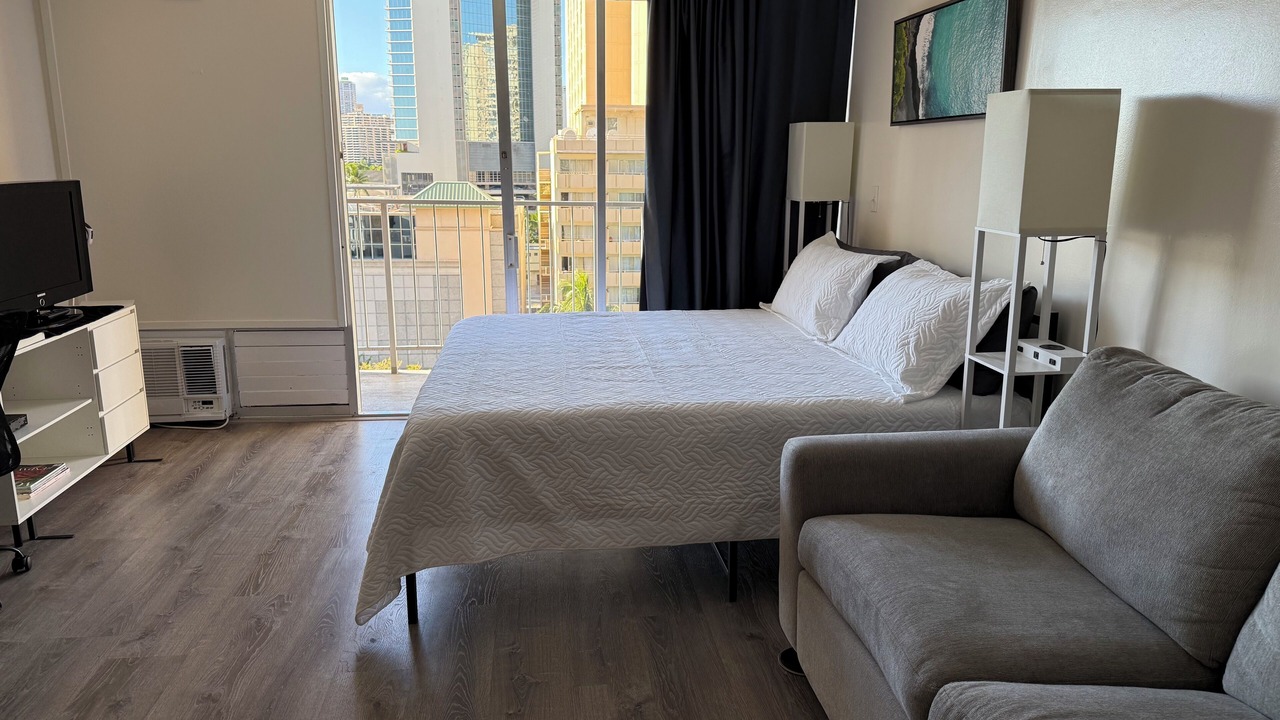 Photo of Bedroom in Waikiki