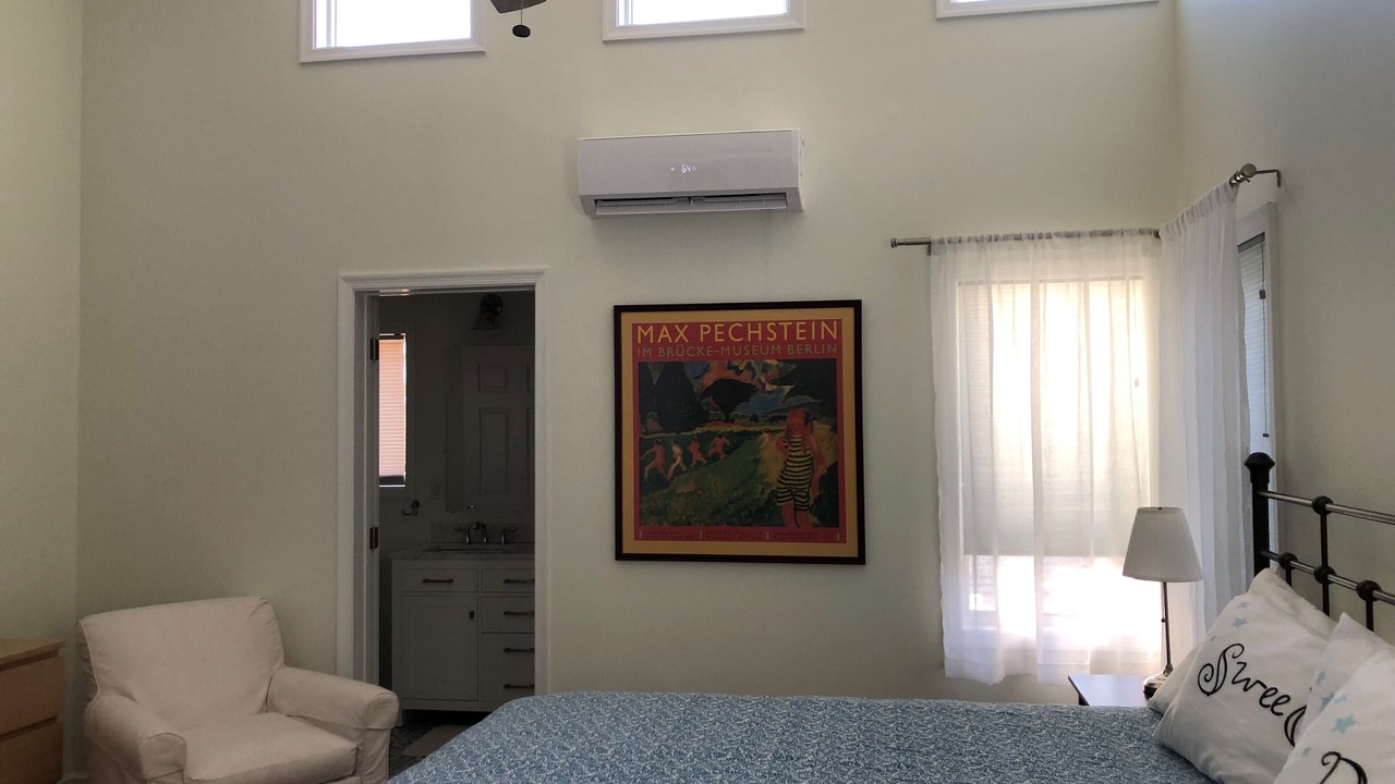 Photo of Bedroom in York Beach