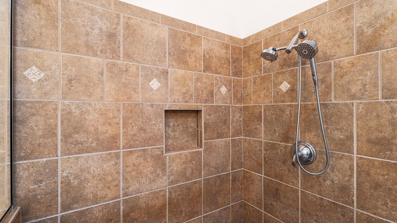 Photo of Bathroom in Kulalani