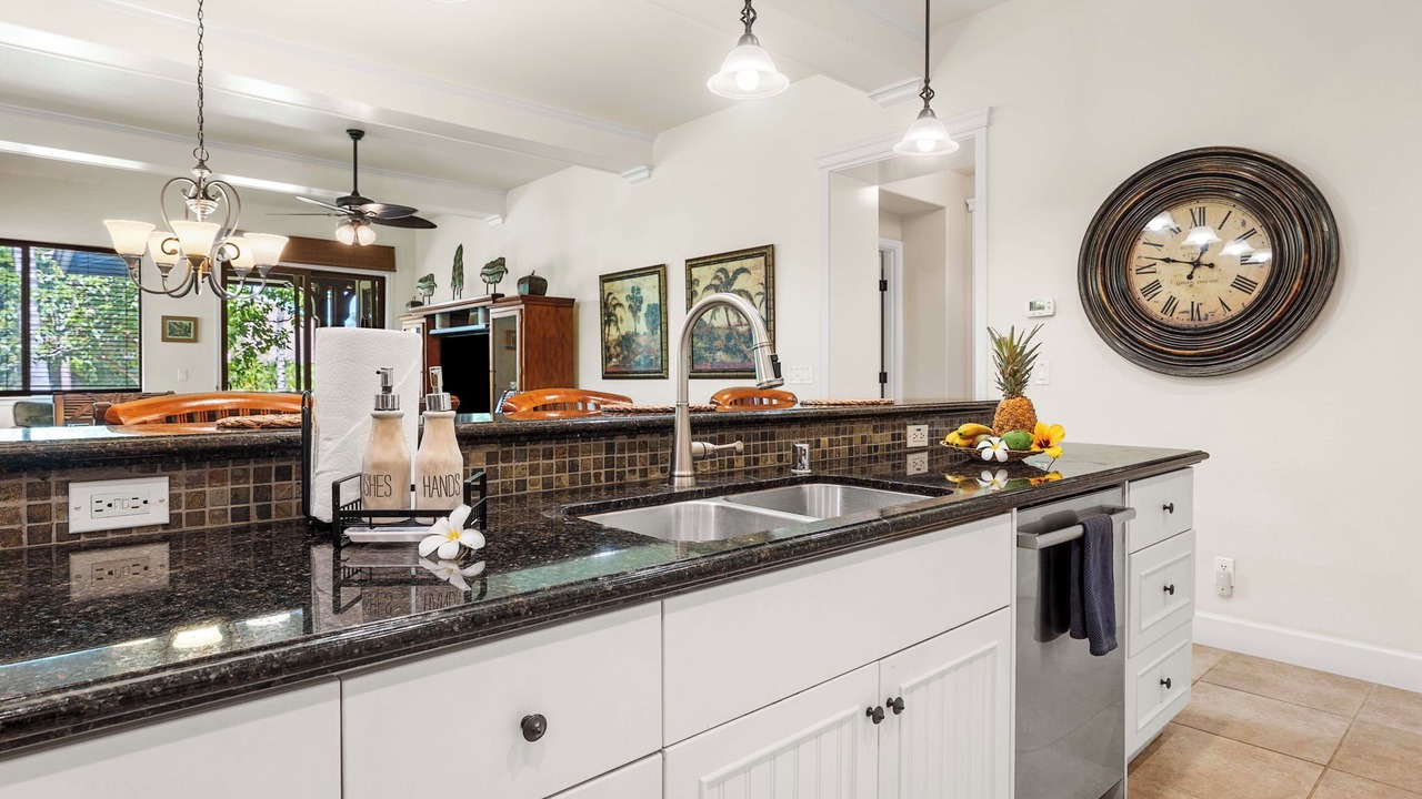 Photo of Kitchen in Kulalani