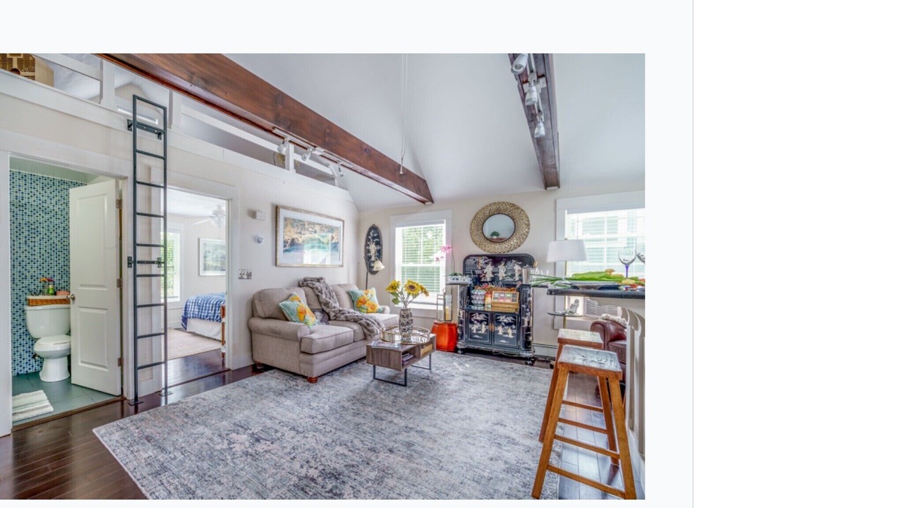 Photo of Livingroom in Yachting Village