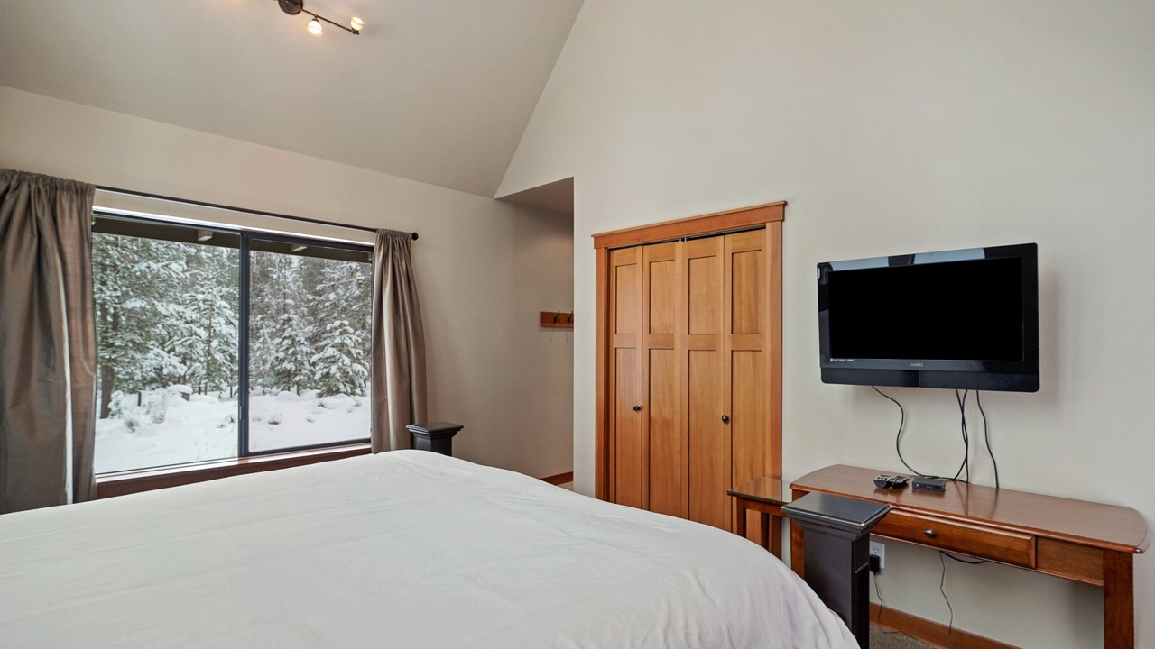 Photo of Bedroom in Deer Park