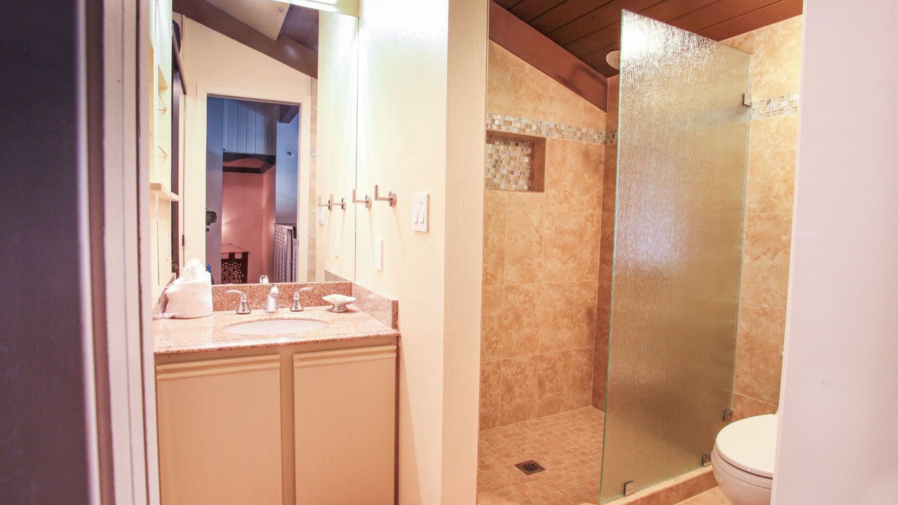 Photo of Bathroom in Kihei