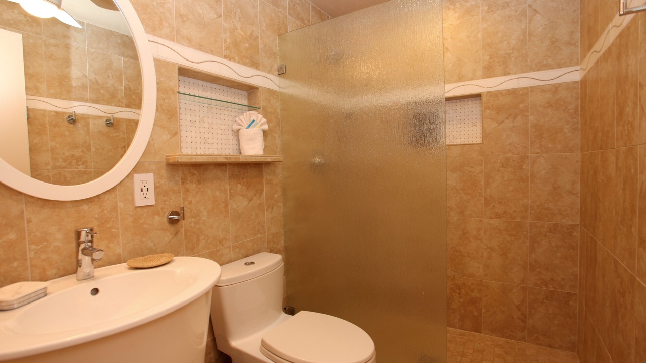 Photo of Bathroom in Kihei
