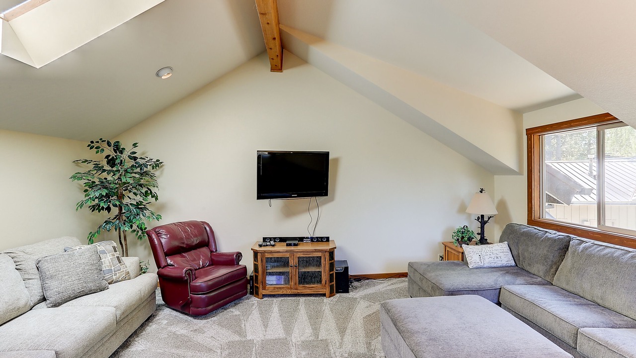 Photo of Bedroom in Sunriver