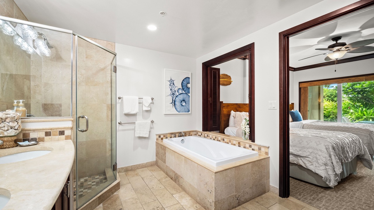 Photo of Bathroom in Wailua