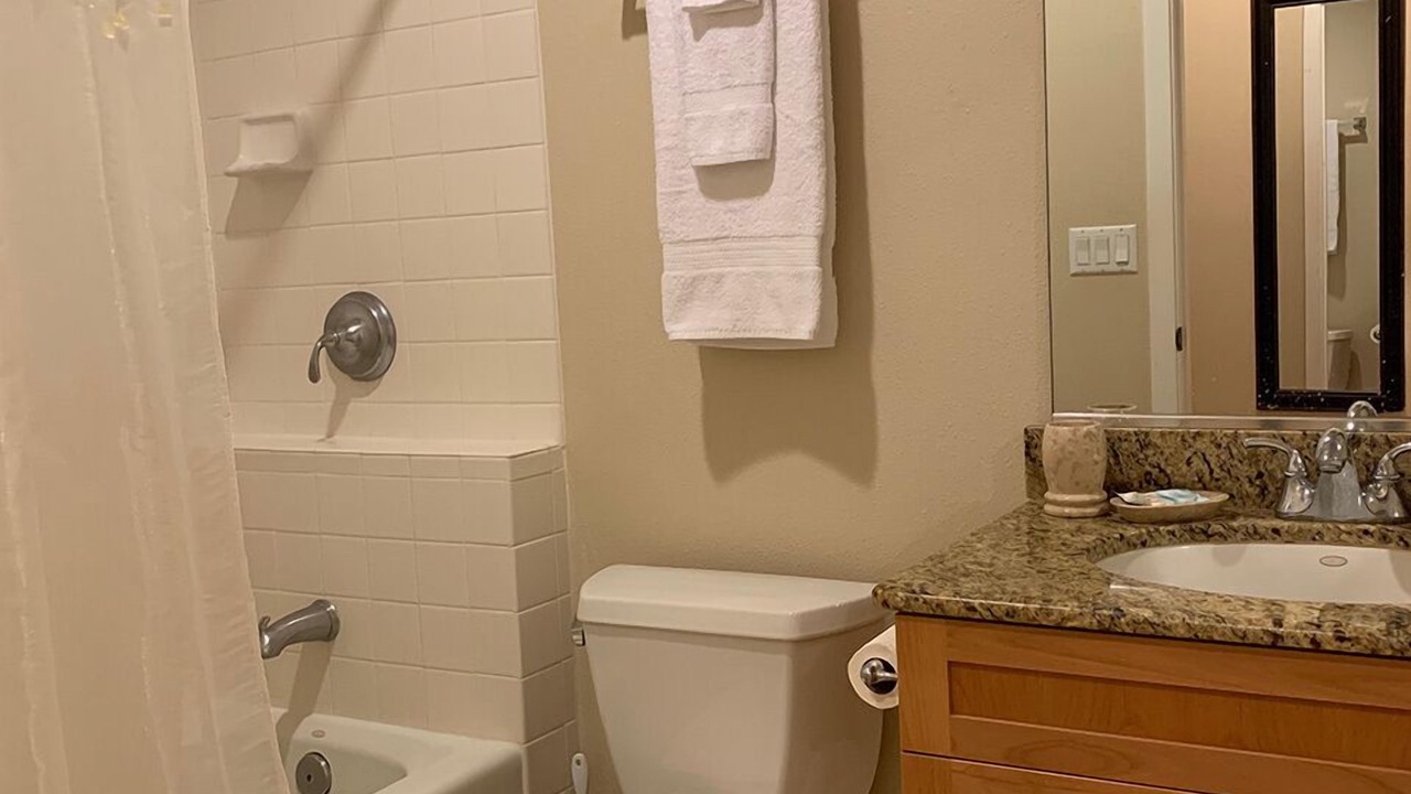 Photo of Bathroom in Princeville
