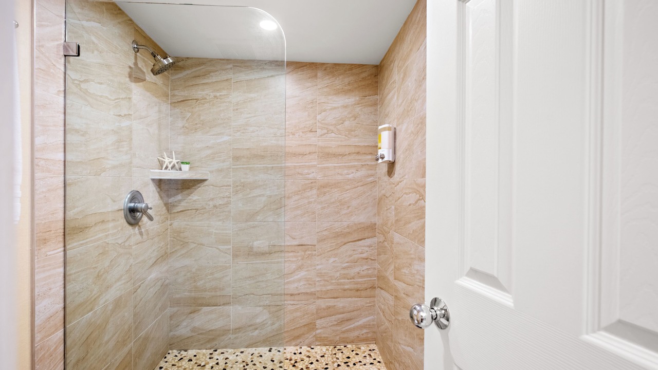 Photo of Bathroom in Kaanapali
