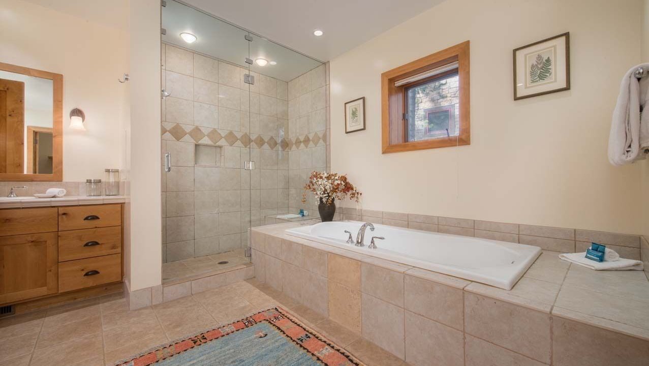Photo of Bathroom in Granite Ridge