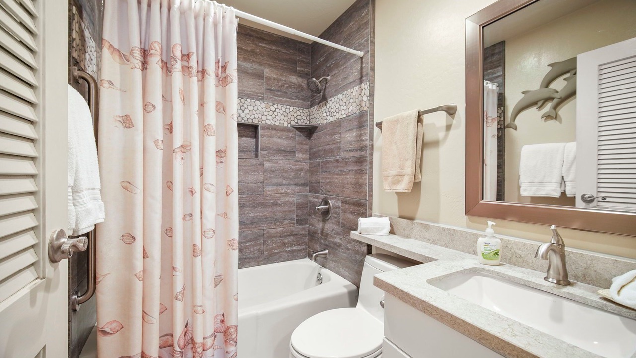 Photo of Bathroom in Lihue