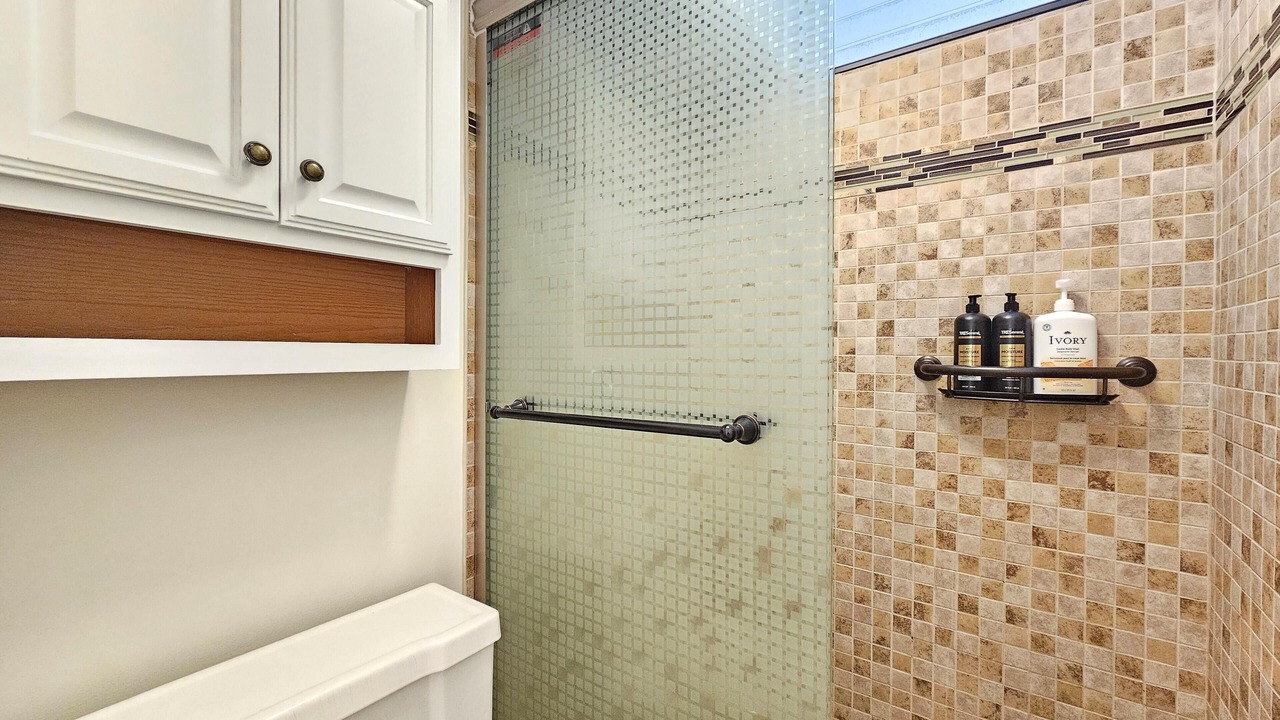 Photo of Bathroom in Waikiki
