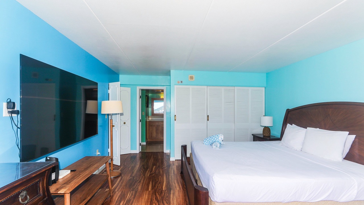 Photo of Bedroom in Waikiki