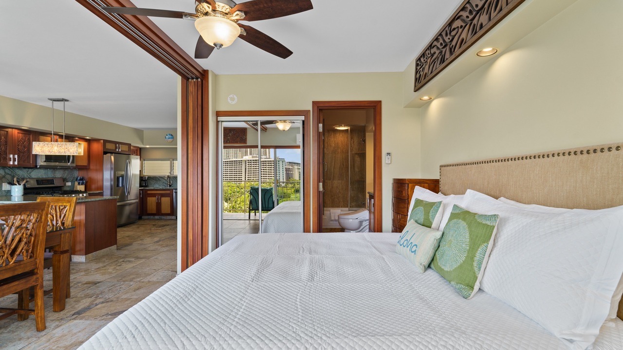 Photo of Bedroom in Waikiki