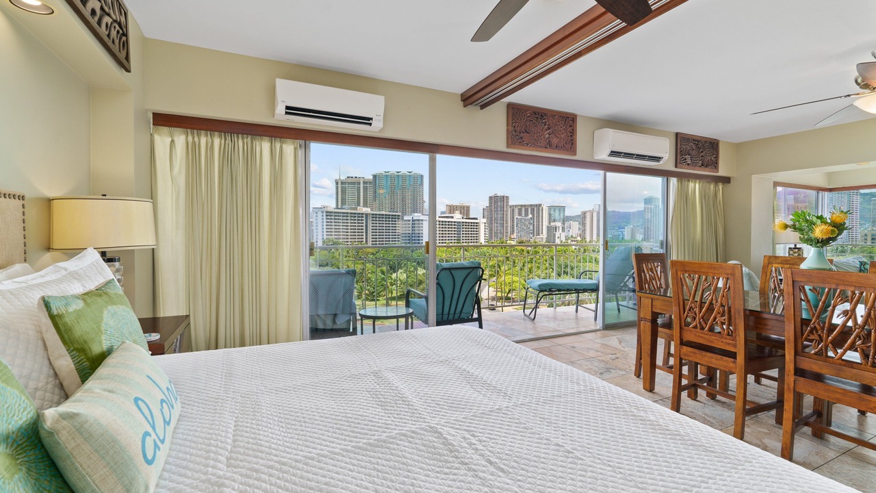 Photo of Bedroom in Waikiki