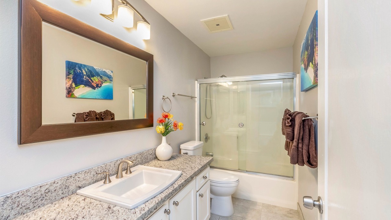 Photo of Bathroom in Poipu