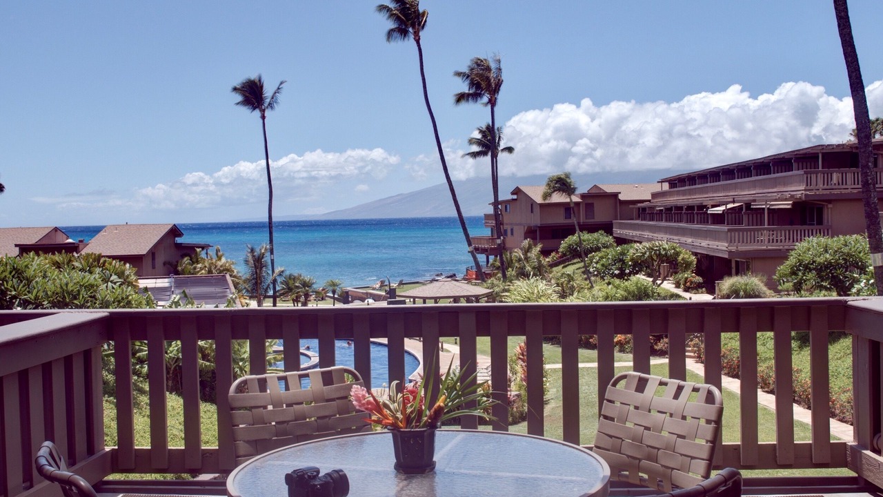 Photo of Others in Kahana