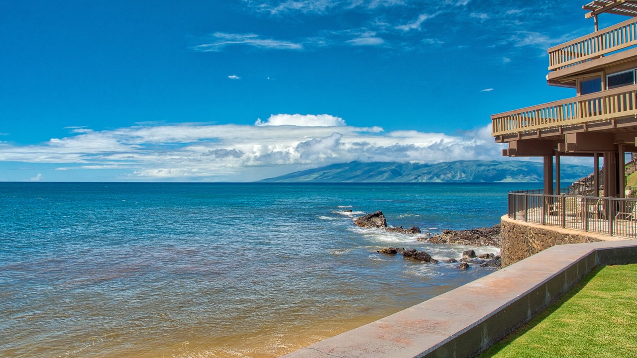 Photo of Others in Kahana