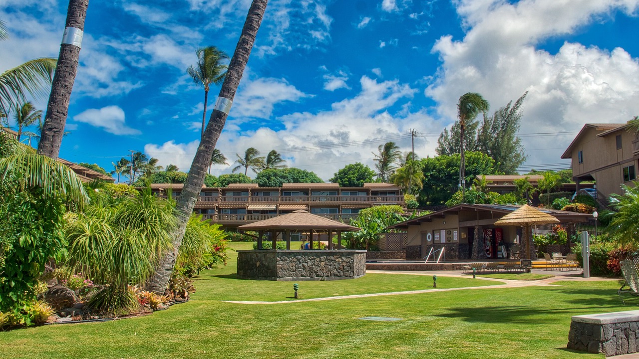 Photo of Others in Kahana