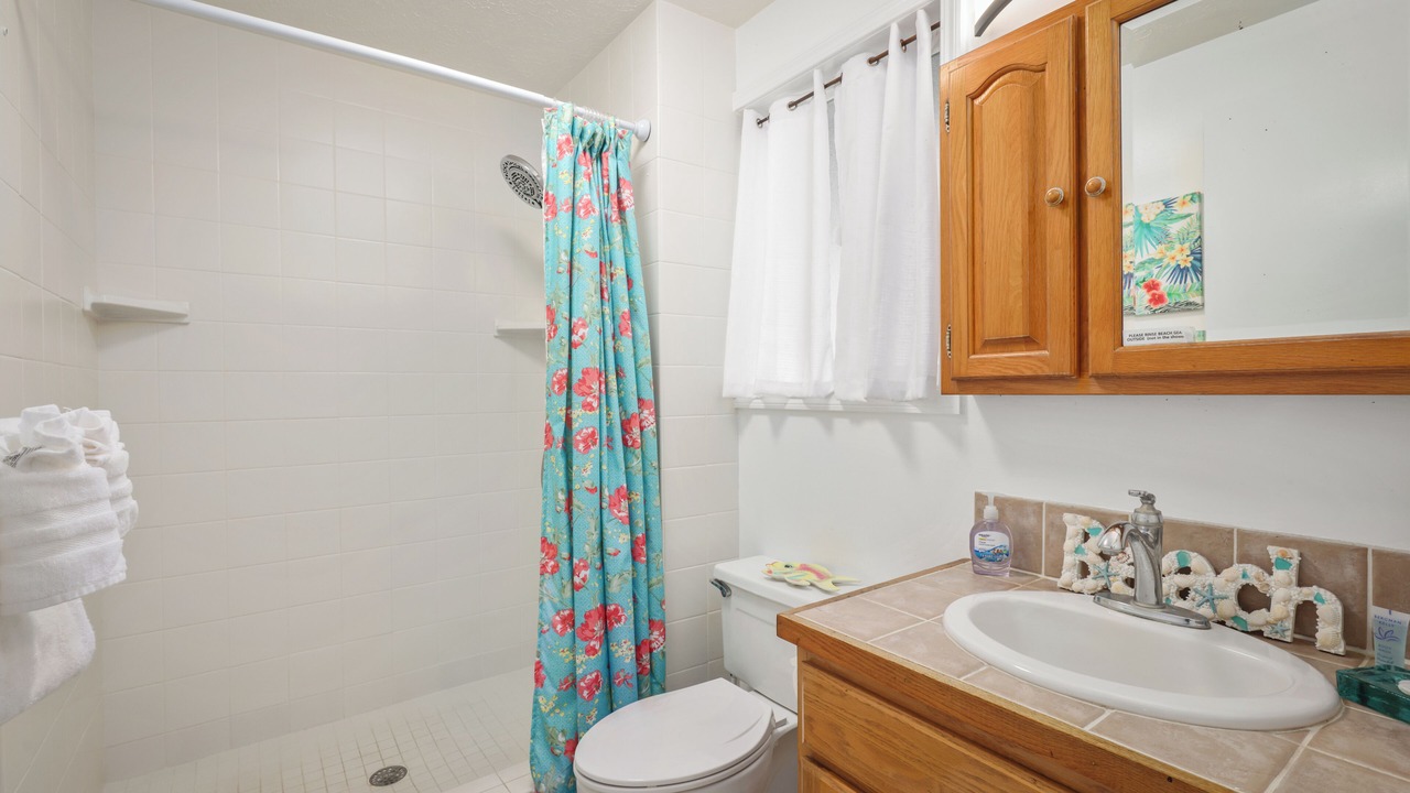 Photo of Bathroom in Kahaluu-Keauhou