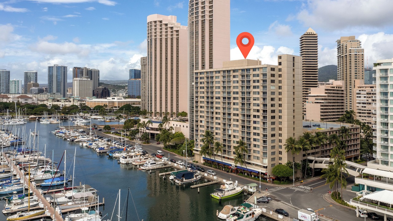 Photo of Others in Waikiki