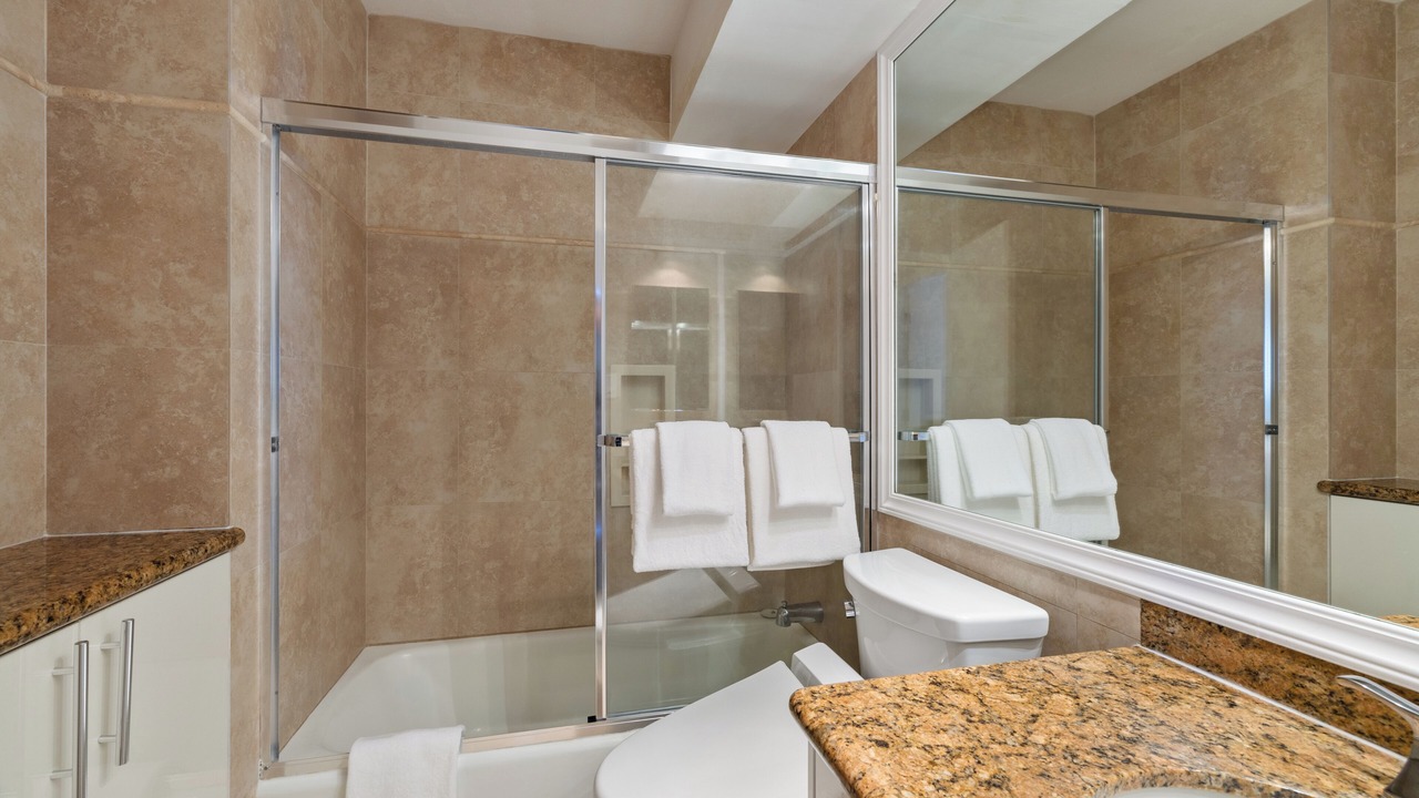 Photo of Bathroom in Waikiki