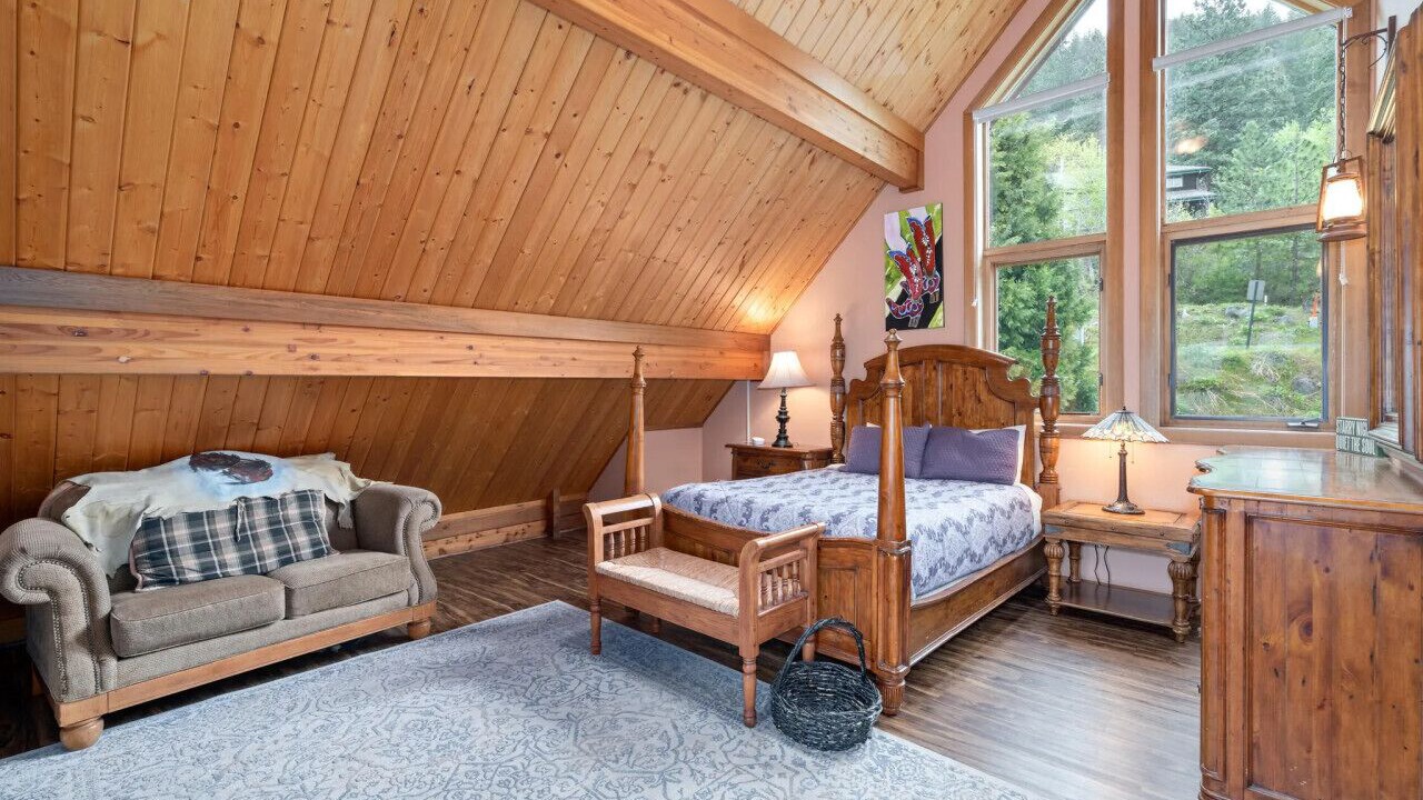 Photo of Bedroom in Leavenworth