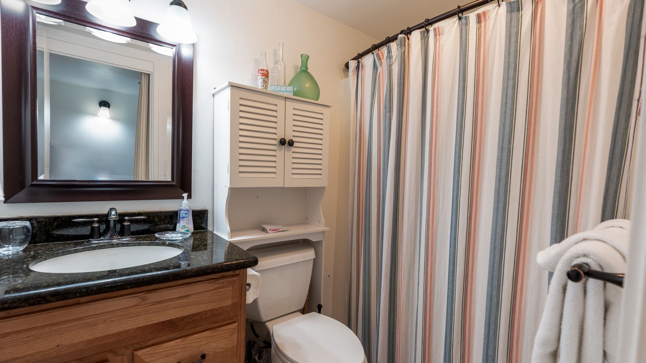 Photo of Bathroom in Kahuku