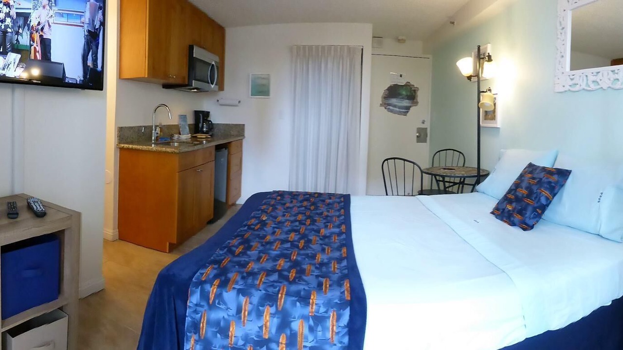 Photo of Bedroom in Waikiki
