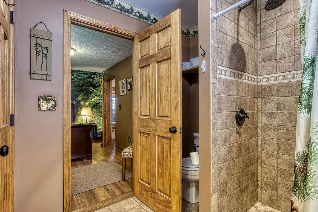 Photo of Bathroom in Sevierville