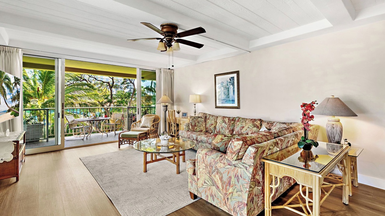 Photo of Livingroom in Kaanapali