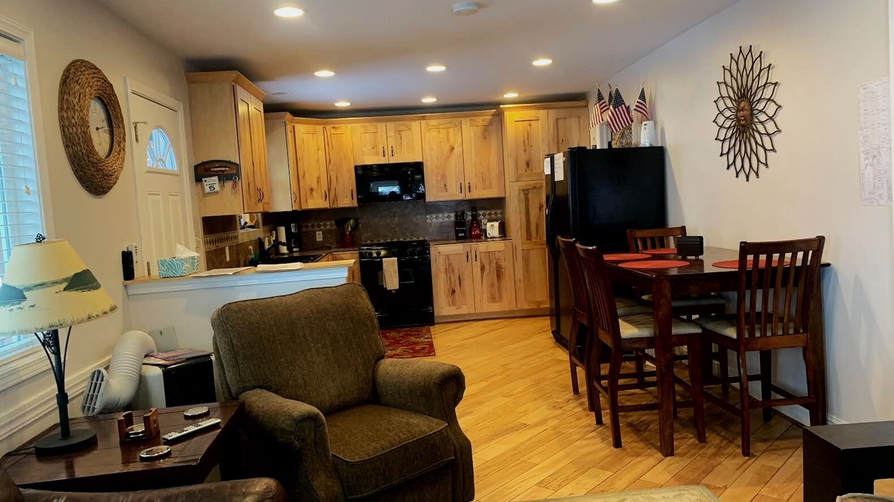 Photo of Bedroom in Peninsula Village