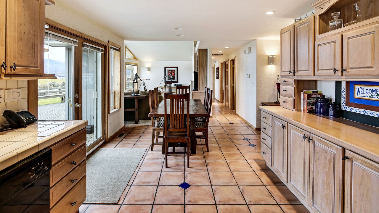 Photo of Kitchen in Desert Aire