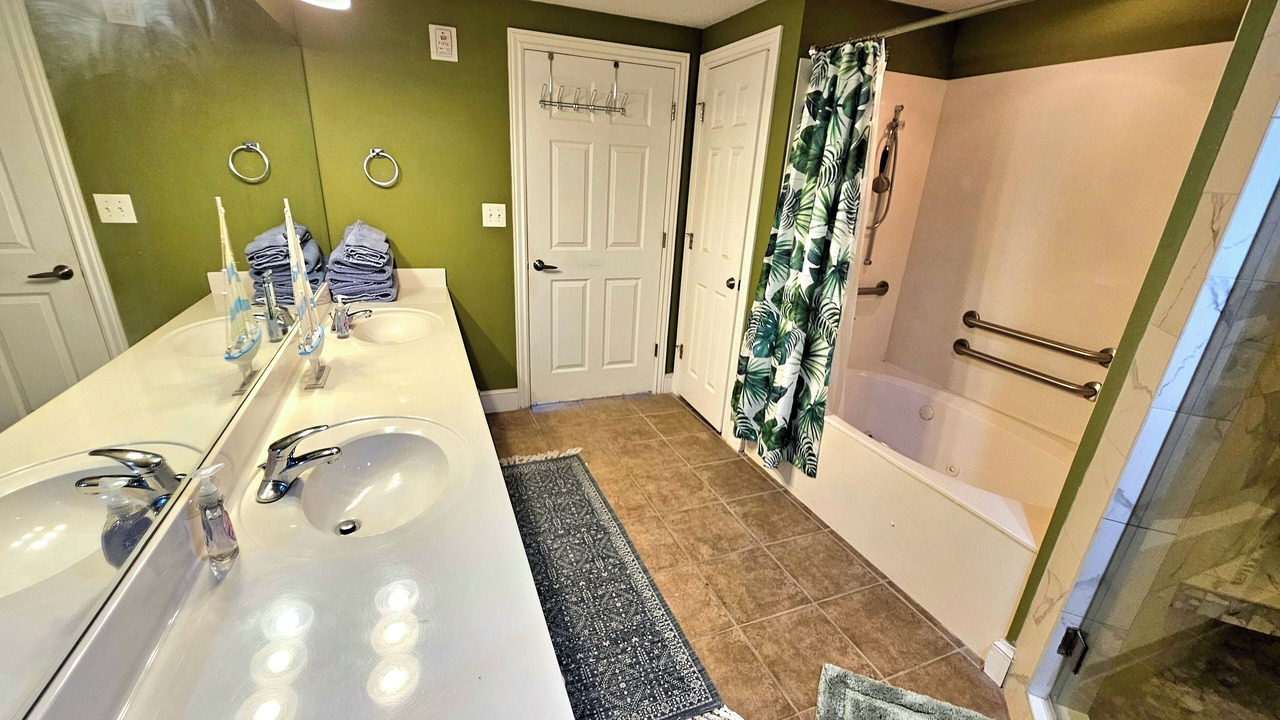 Photo of Bathroom in Long Beach