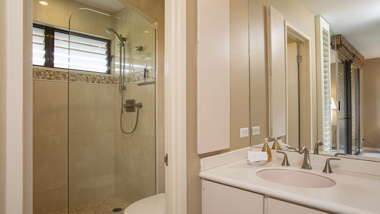 Photo of Bathroom in Wailea