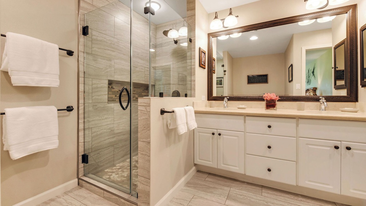 Photo of Bathroom in Waikoloa