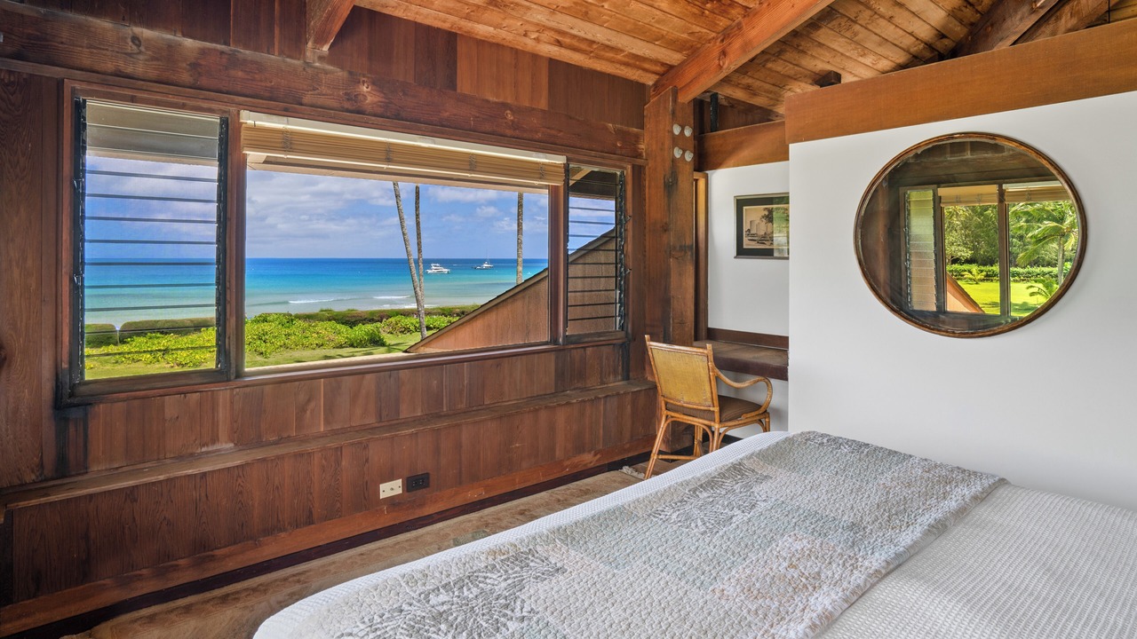 Photo of Bedroom in Hanalei