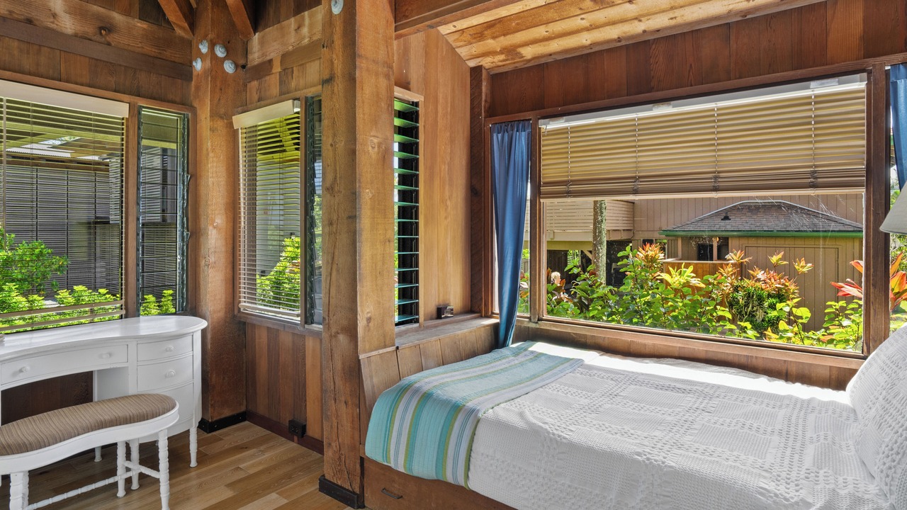 Photo of Bedroom in Hanalei
