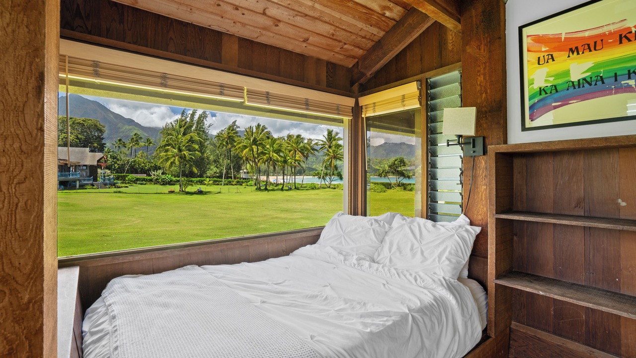 Photo of Bedroom in Hanalei