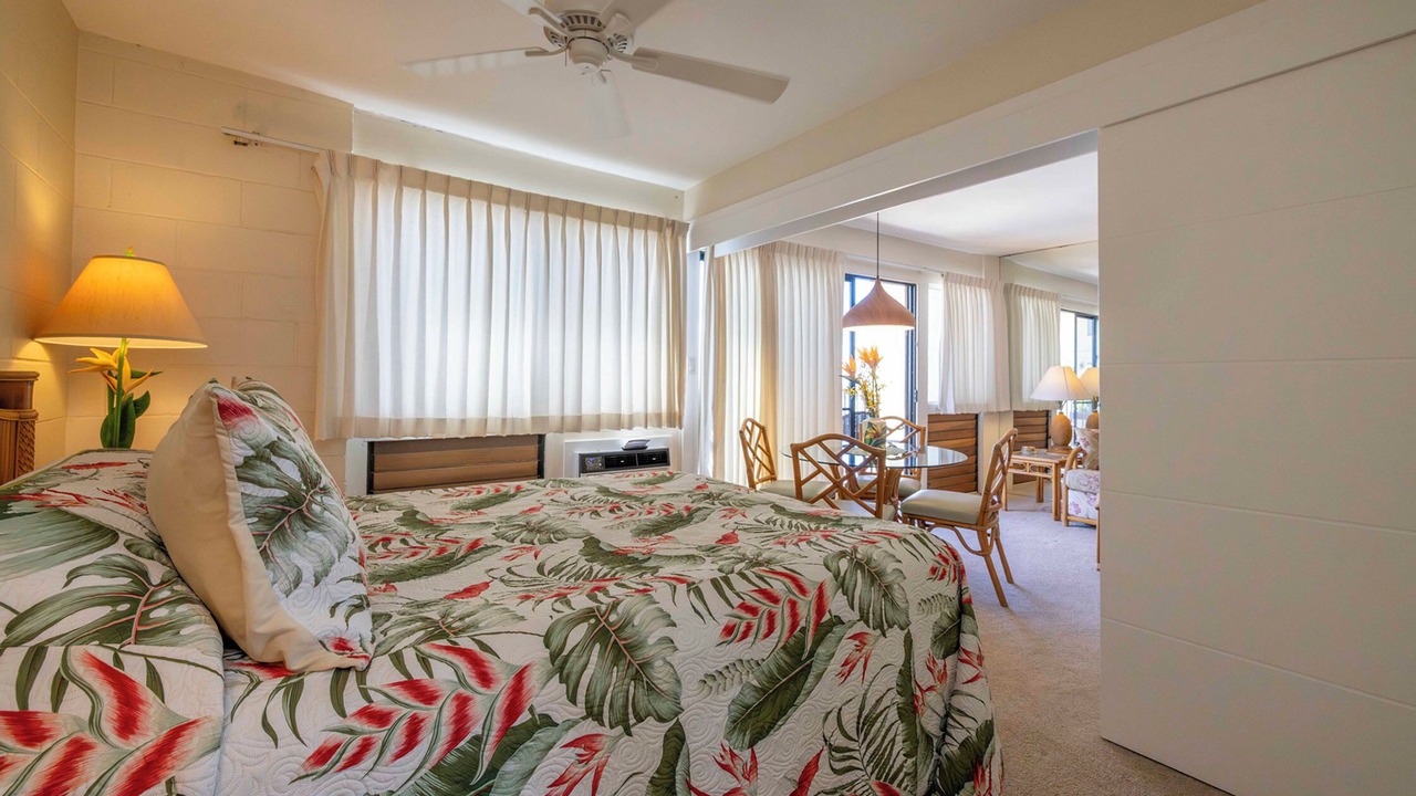 Photo of Bedroom in Maalaea